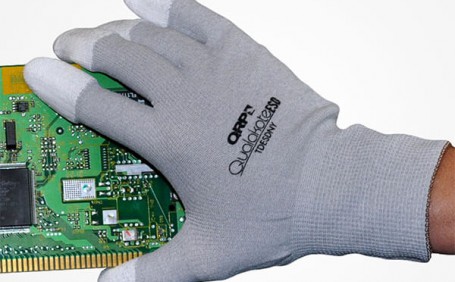 如何選擇適合的防靜電手套？