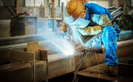 如何選擇合適的電焊服材質？