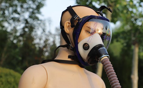 長(zhǎng)管式面具：保護(hù)呼吸，防范危險(xiǎn)