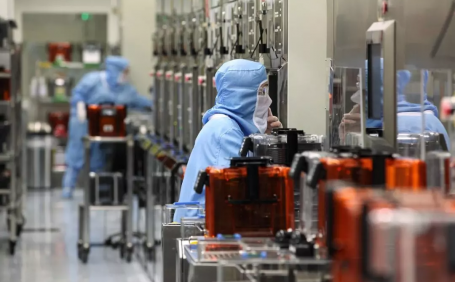 半導體生產工廠如何選擇耐酸堿手套