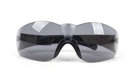 陽越安防分享–防護(hù)眼鏡小知識