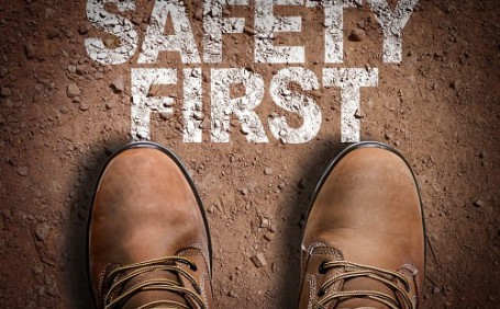 保護(hù)腳部安全：探究足部防護(hù)用品