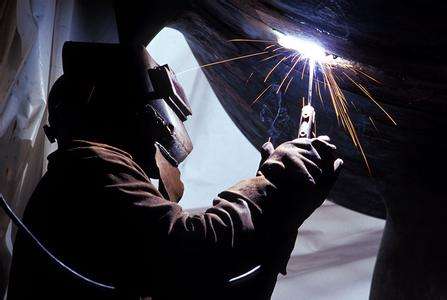 焊接工作中，如何降低傷害？