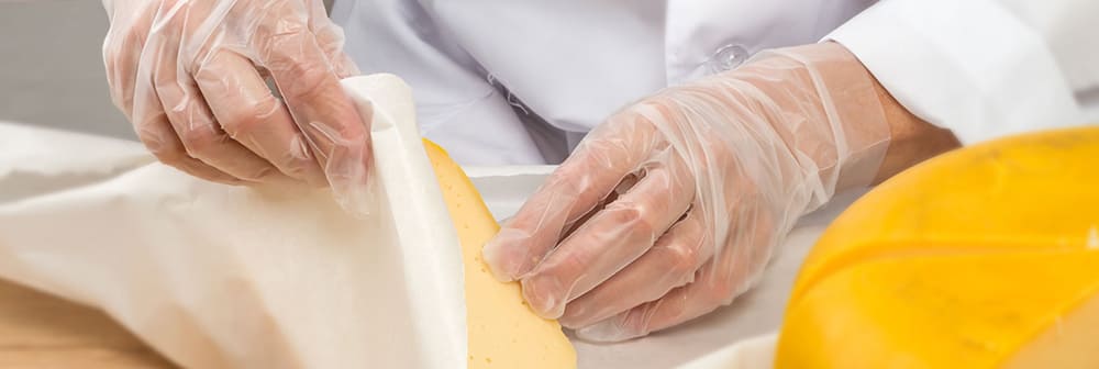 為什么說(shuō)使用PE手套會(huì)更加安全呢？