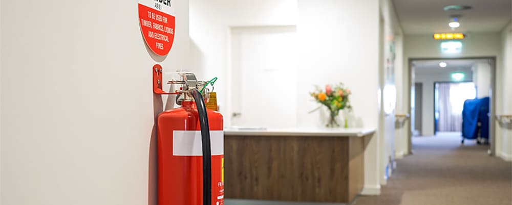 讓火焰無處遁形：干粉滅火器的神奇力量