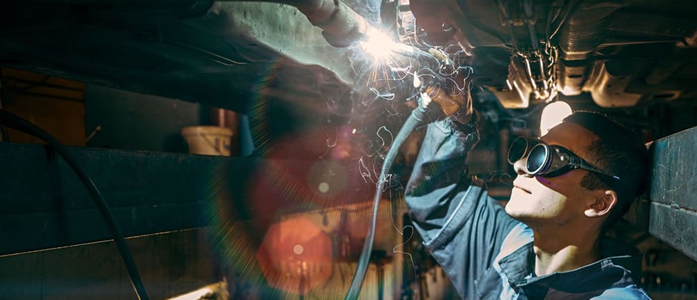 如何選擇適合的焊接眼鏡？