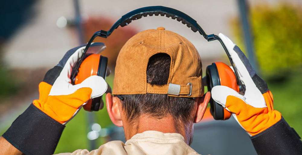噪音超過多少分貝要戴佩戴耳部防護用品