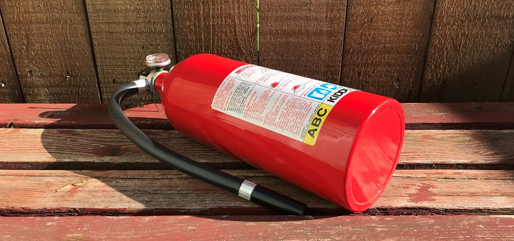 滅火器報(bào)廢時(shí)機(jī)與注意事項(xiàng)