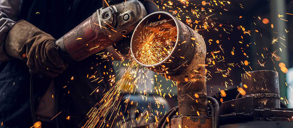 焊接作業(yè)安全：必備的四種個(gè)人防護(hù)用品